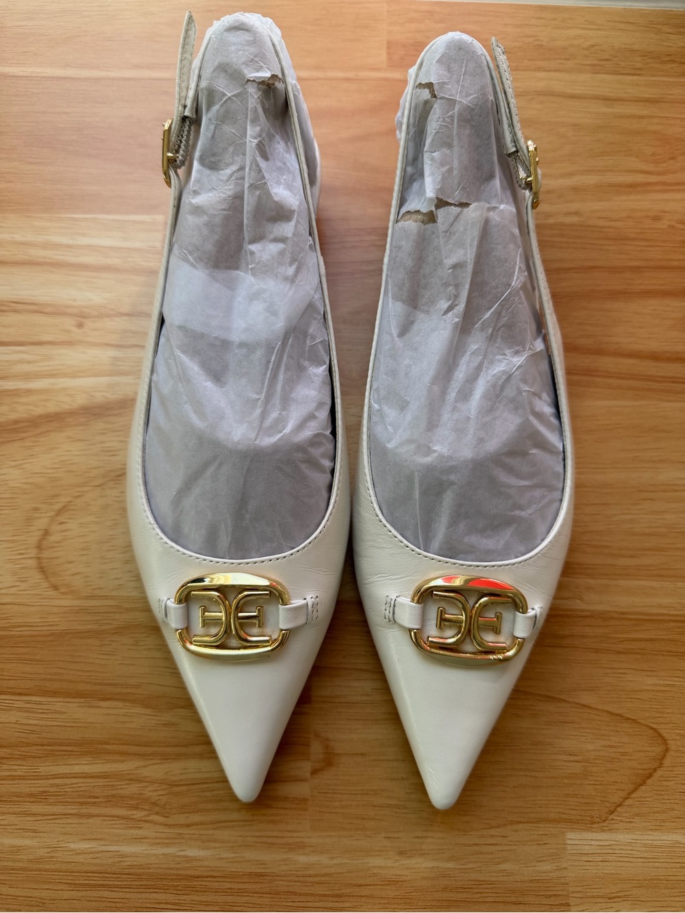 Pointed Slingback Flats in Ivory with Gold Accent